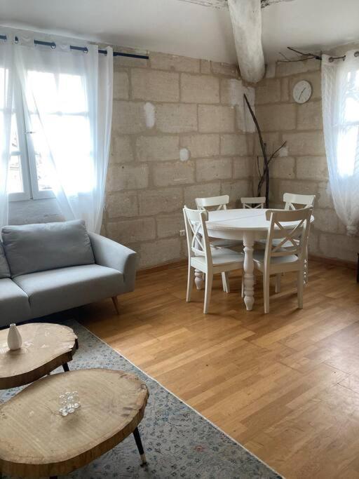 Appartement La Cigale à Beaucaire  Extérieur photo